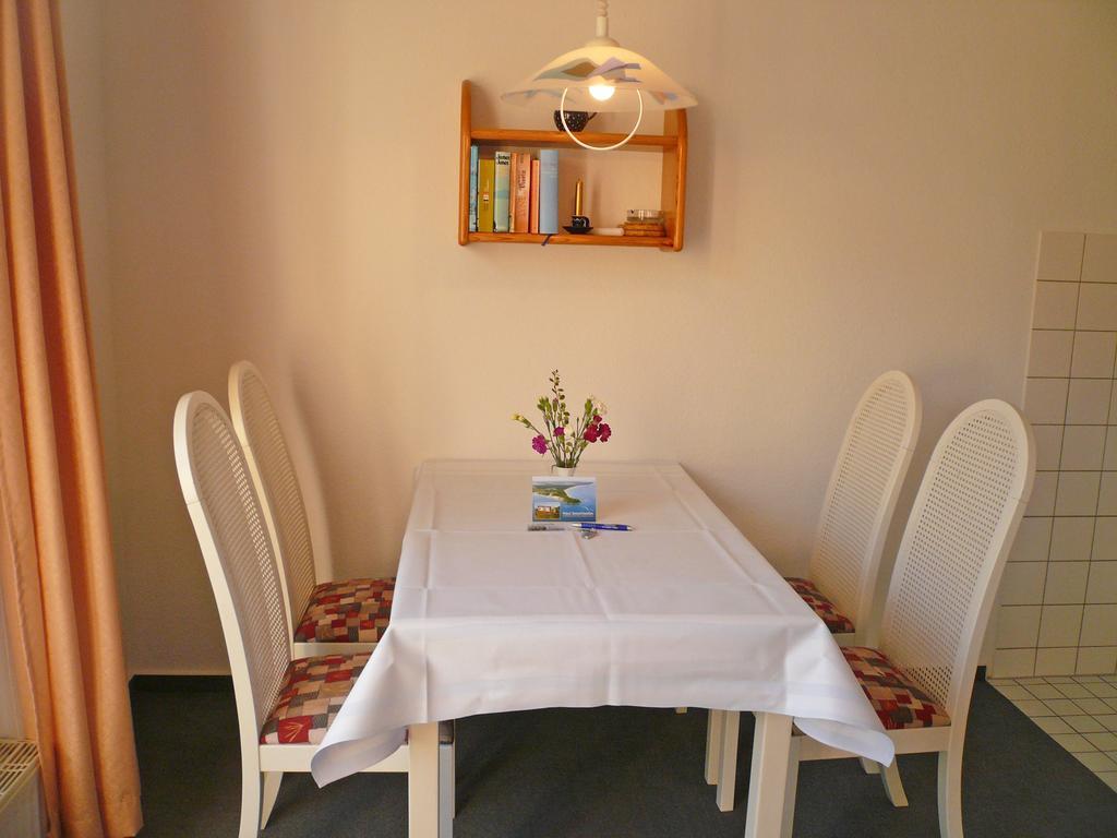 Haus Seeschwalbe Ferienwohnungen Goehren  Phòng bức ảnh